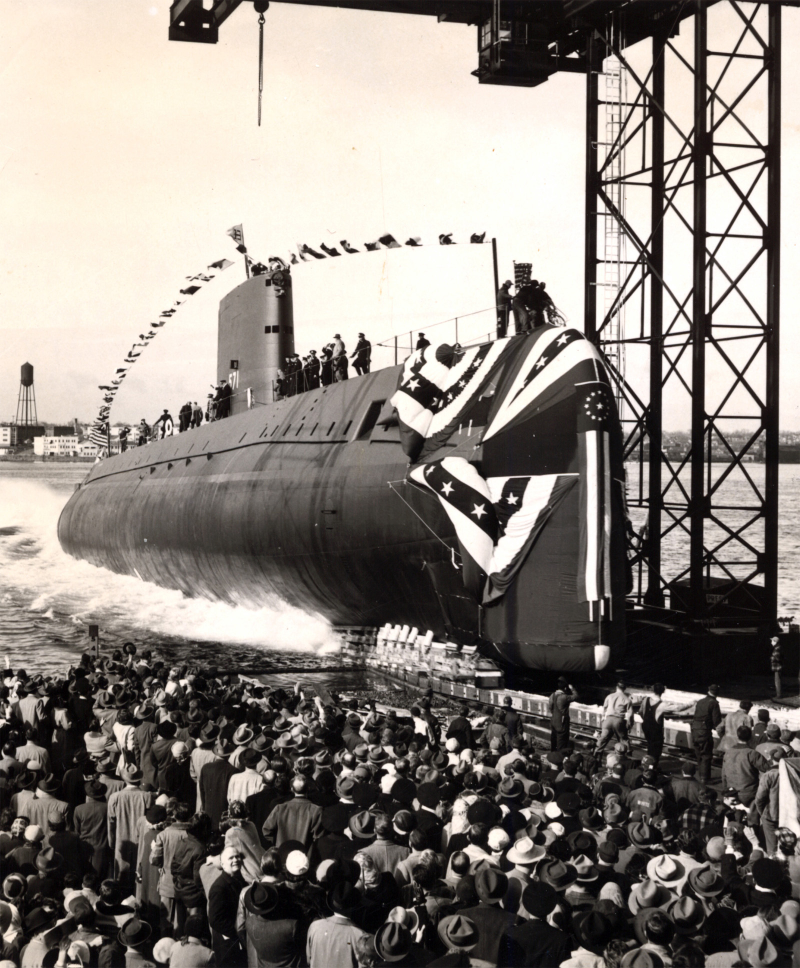 Illustration for article titled The World's First Nuclear Submarine Was Launched 60 Years Ago